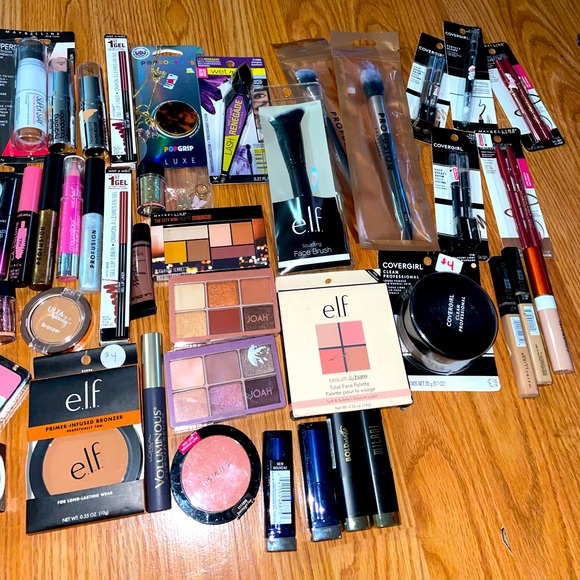 Huge makeup bundle